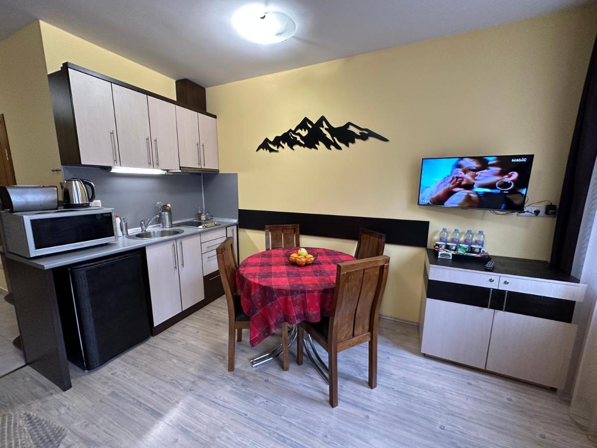 Apartments & Rooms Royal Plaza Borowec Zewnętrze zdjęcie